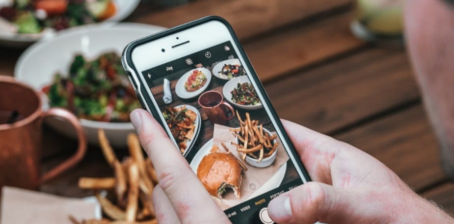How to keep your business top of mind: Social media marketing for restaurants