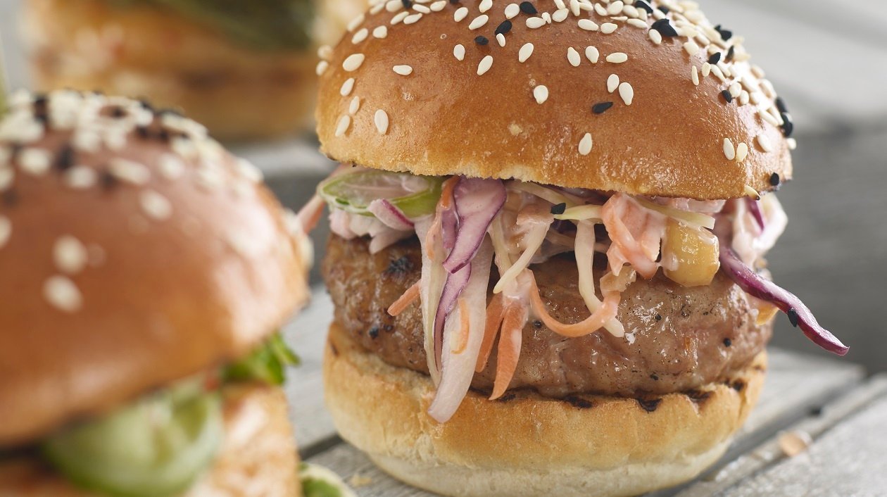 Teriyaki chicken slider with Asian slaw – recipe Teriyaki chicken slider with Asian slaw – recipe