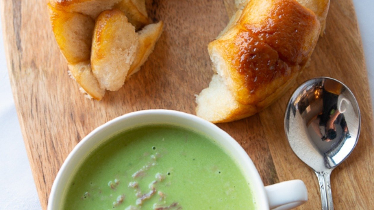 Ham Hock  & Pea Soup with Marmite Monkey Bread – recipe