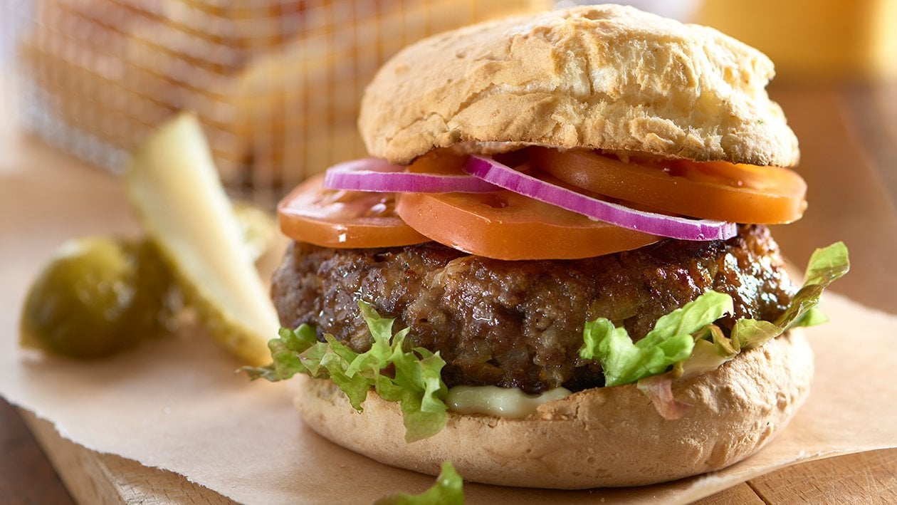 Beef burger in a gluten free bread roll – recipe Beef burger in a gluten free bread roll – recipe