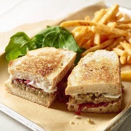 HELLMANN'S Vegan Nut Roast Toastie HELLMANN'S Vegan Nut Roast Toastie