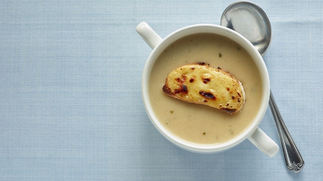 Mushroom cheese and garlic soup – recipe