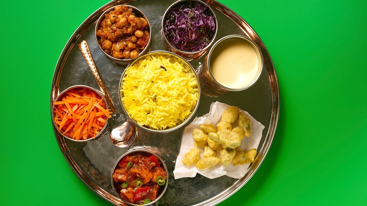 Thali Dish - Squash Balti, Bhindi Pakora, Red cabbage koshimbir – recipe